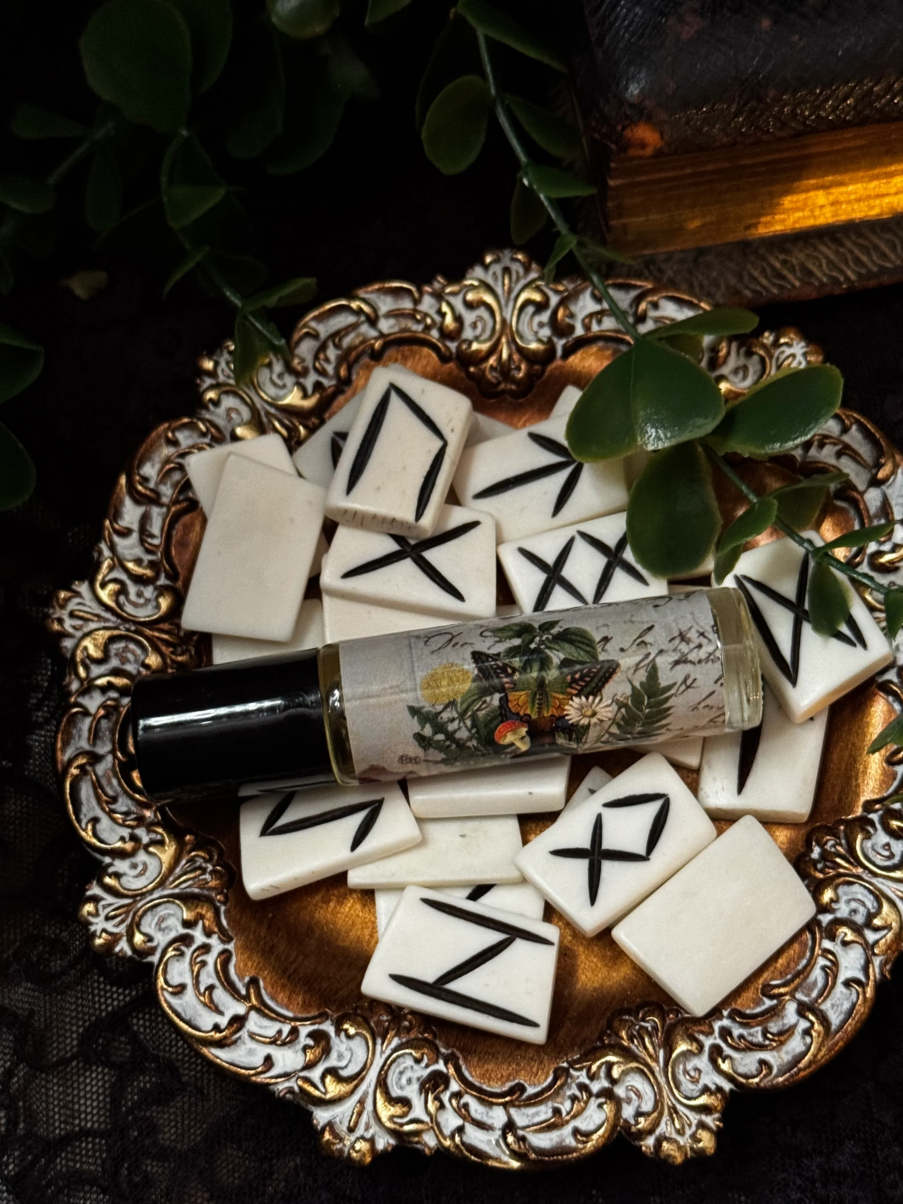 The Hedge Witch- (sweet tobacco & herbs) - Image 7