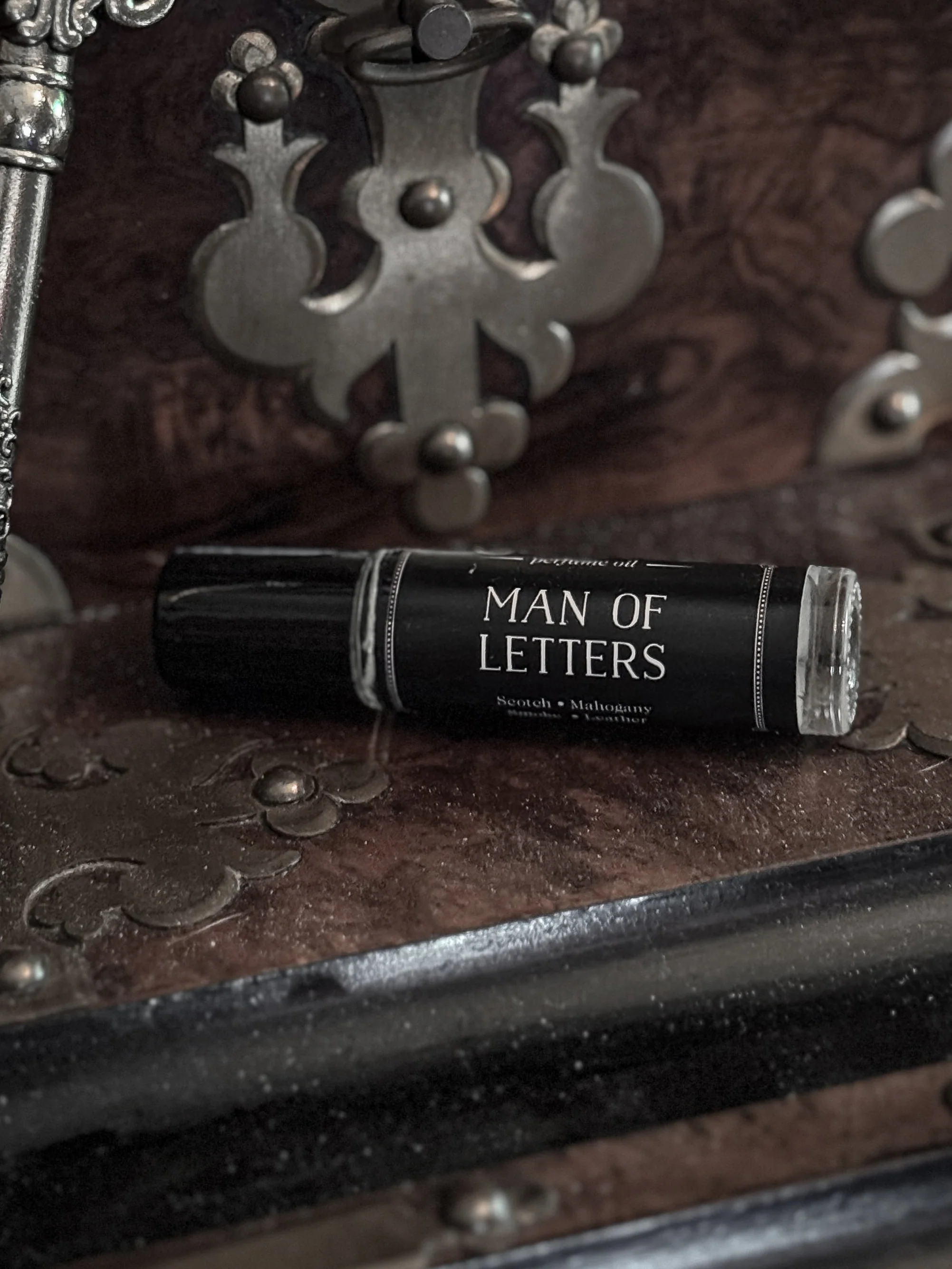 Man Of Letters (scotch & leather) - Image 4