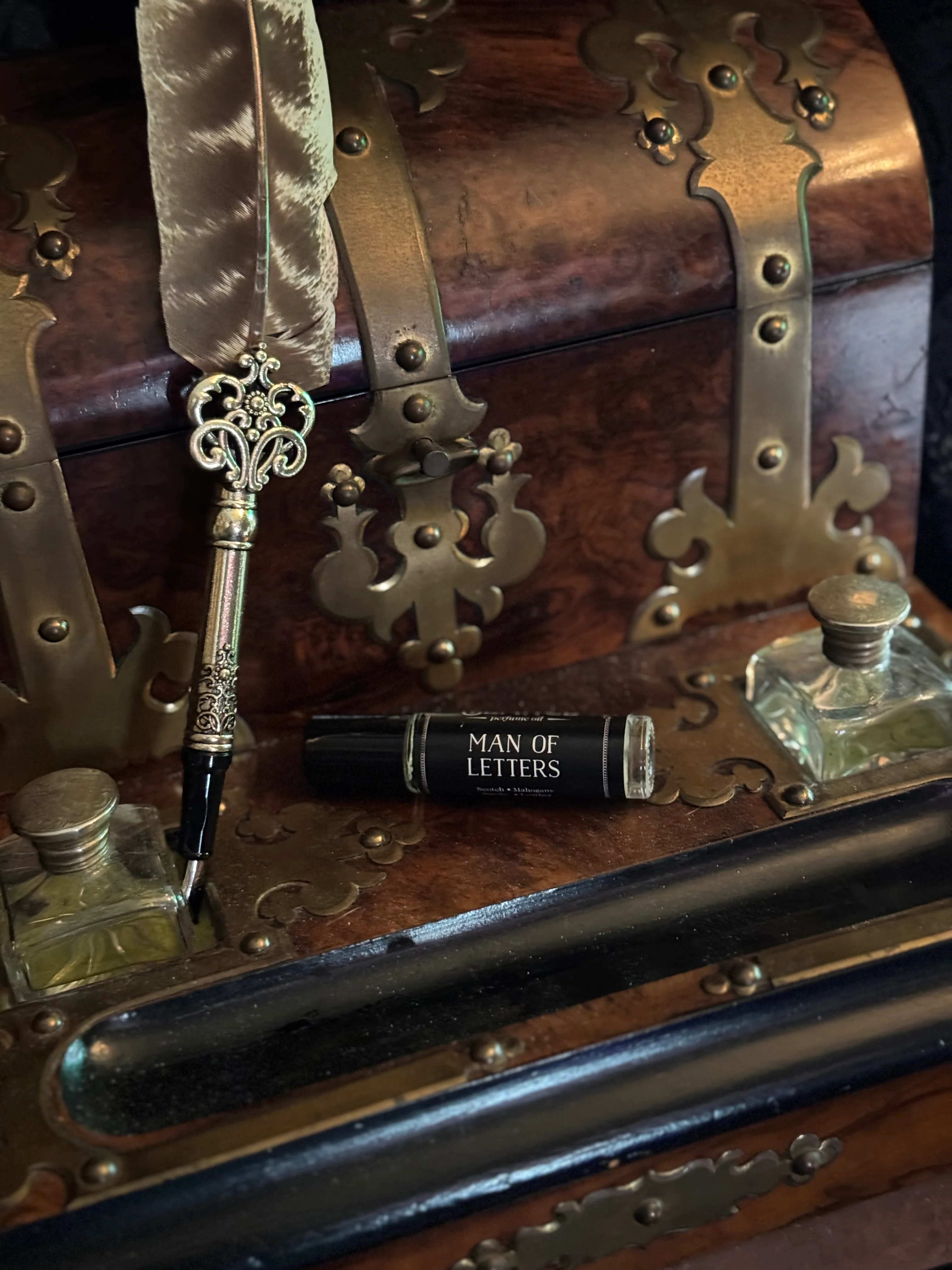 Man Of Letters (scotch & leather) - Image 9